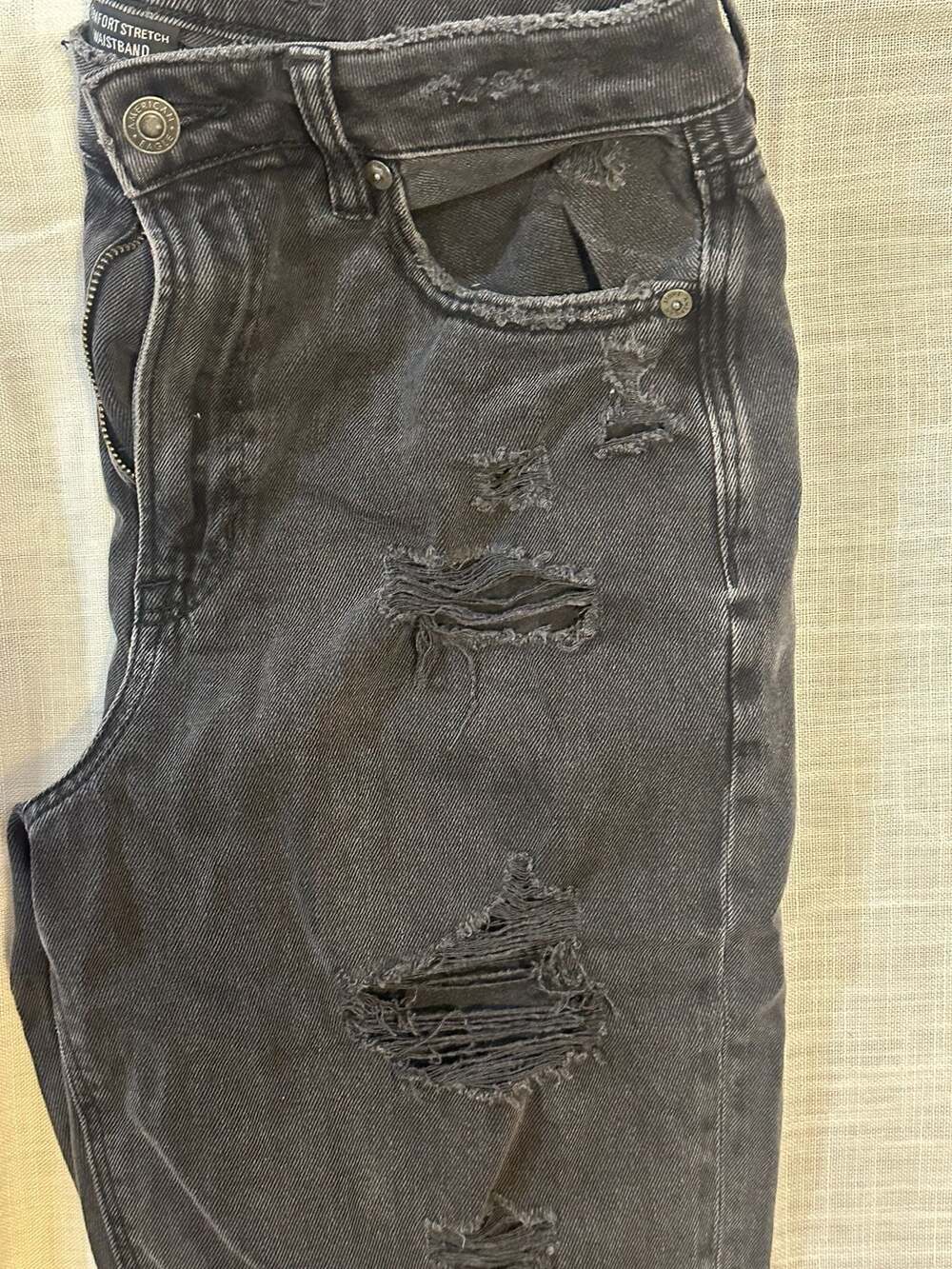 American Eagle Women's Stretch Waistband Distressed Black Jeans Size 6